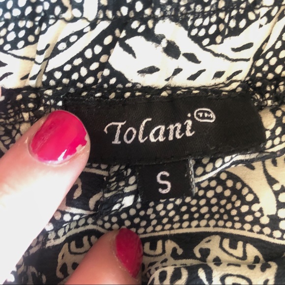 Anthropologie Printed Black and White Shorts - Picture 5 of 5